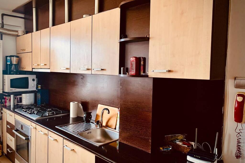 Cozy 2 Rooms Apartment Close To City Center Bucarest Extérieur photo