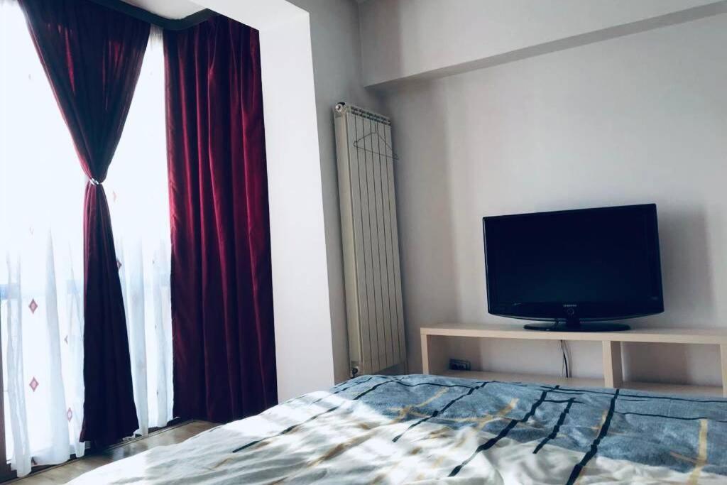 Cozy 2 Rooms Apartment Close To City Center Bucarest Extérieur photo
